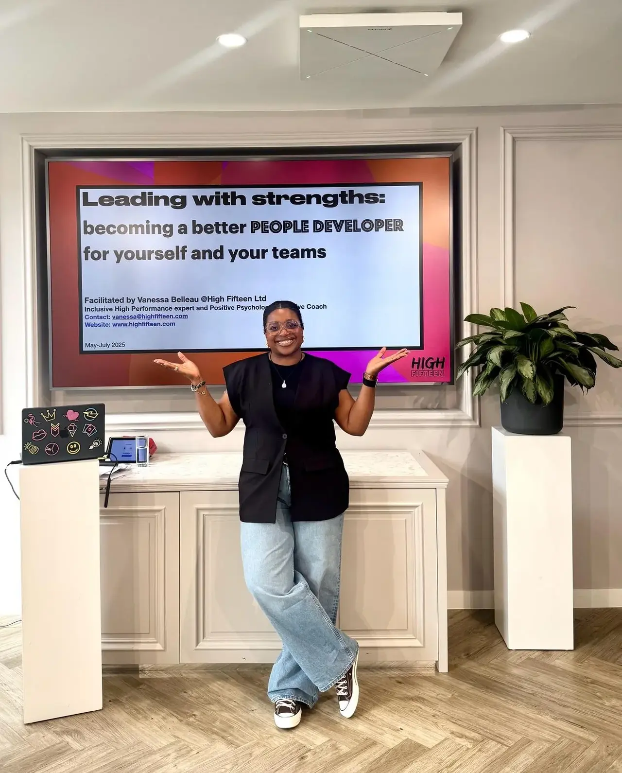 Vanessa Belleau presenting 'Leading with strengths' to an audience